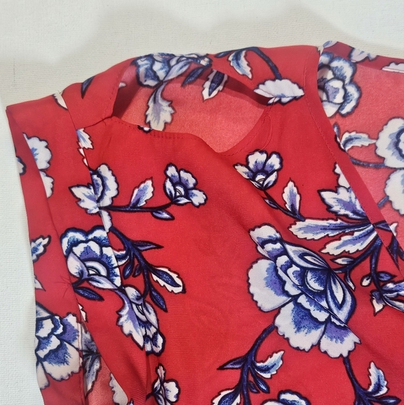Express Blouse Womens‎ XS V-Neck Cold Shoulder Red Floral Office Fall Top Career - Picture 7 of 9